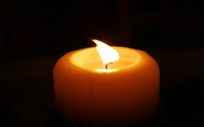 Bagliori di fiamma illuminano la nostra via da seguire
